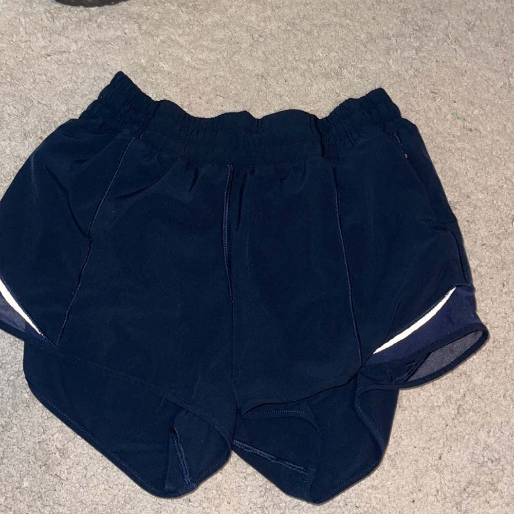 lulu lemon hotty hot shorts